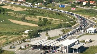 Torlódnak az autók a szlovén-horvát határon