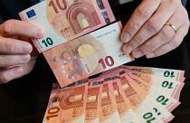 أوراق نقدية من فئة العشرة يورو
