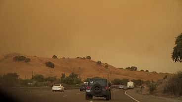 آتش سرکش اهالی شهری در کالیفرنیا را فراری داد