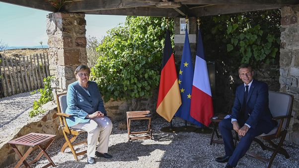 Almanya Başbakanı Angela Merkel ile Fransa Cumhurbaşkanı Emmanuel Macron, Fort de Bregancon'da bir araya geldi Almanya Başbakanı Angela Merkel ile Fransa Cumhurbaşkanı Emmanuel Macron, Fort de Bregancon'da bir araya geldi