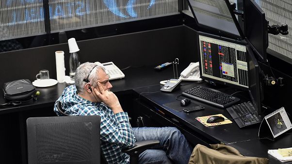 Mart ayından bu yana Türk Lirası dolar karşısında yüzde 16 değer kaybetti Mart ayından bu yana Türk Lirası dolar karşısında yüzde 16 değer kaybetti