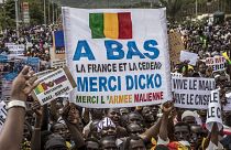 Des milliers de personnes fêtent "la victoire du peuple" à Bamako