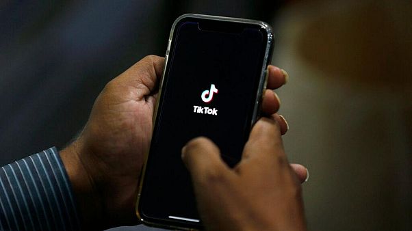 کابران و استفاده از اپلیکیشن چینی تیک تاک کابران و استفاده از اپلیکیشن چینی تیک تاک