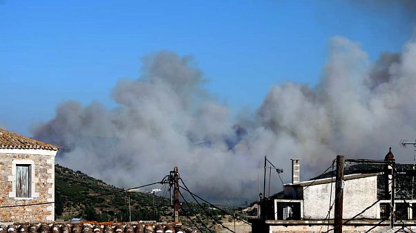 Φωτιά στην Ανατολική Μάνη Φωτιά στην Ανατολική Μάνη