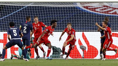 Kingsley Coman celebra haber marcado el primer tanto de la final de la Champions para el Bayern