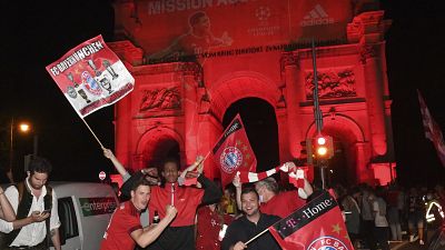 Fans des FC Bayern machten nicht nur in Lissabon, sondern auch in München die Nacht zum Tag