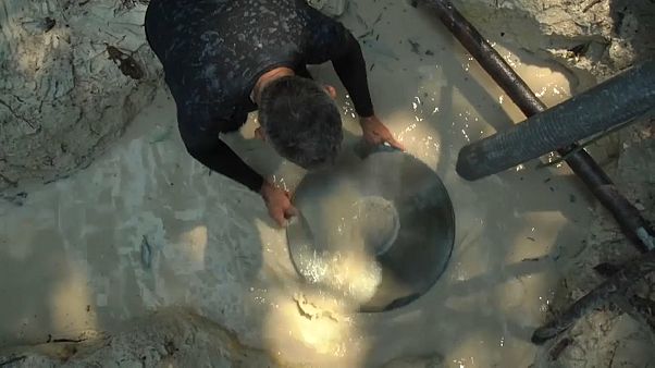 Há centenas de minas ilegais em toda a Amazónia Há centenas de minas ilegais em toda a Amazónia