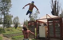 شاهد: فرقة من المصارعين الشباب في المكسيك تسعى للحفاظ على إحدى التقاليد من الاندثار بسبب الوباء