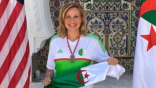 زوجة السفير الأمريكي بالجزائر كارين روز