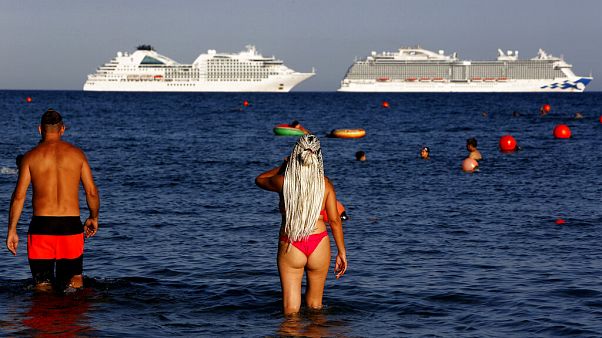 Τουρίστες στην Κύπρο Τουρίστες στην Κύπρο