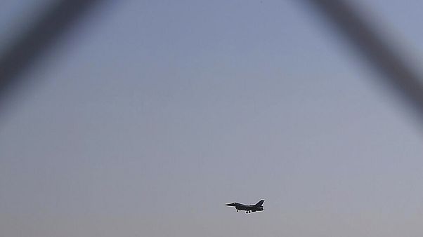 Στην αεροναυτική άσκηση συμμετέχουν δυνάμεις της Κύπρου, της Ελλάδας, της Γαλλίας και της Ιταλίας Στην αεροναυτική άσκηση συμμετέχουν δυνάμεις της Κύπρου, της Ελλάδας, της Γαλλίας και της Ιταλίας