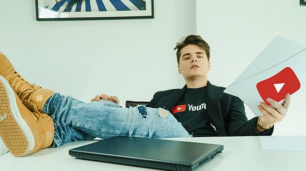 Romanyalı Youtuber Andrei Şelaru Romanyalı Youtuber Andrei Şelaru