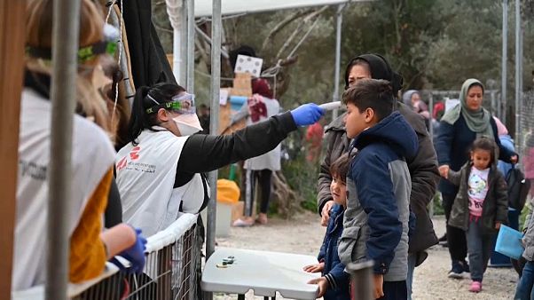 Migrantes na Grécia sem proteção contra Covid-19 Migrantes na Grécia sem proteção contra Covid-19