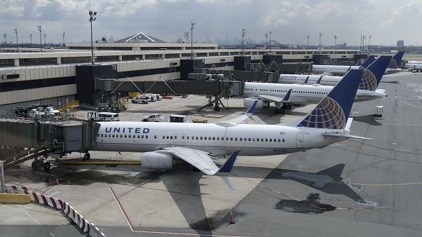 United Airlines United Airlines
