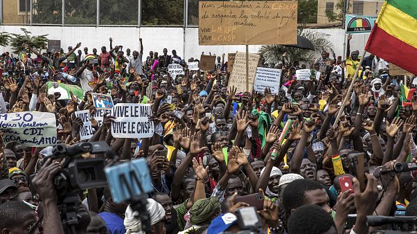 Des manifestants au Mali le 21 août Des manifestants au Mali le 21 août