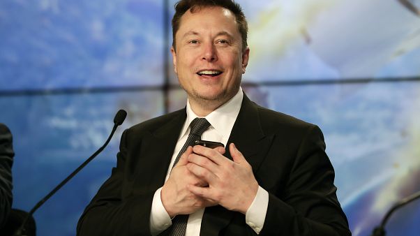 SpaceX ve Tesla şirketlerinin kurucusu Elon Musk SpaceX ve Tesla şirketlerinin kurucusu Elon Musk