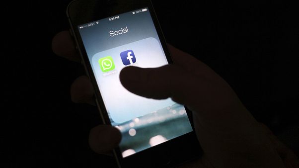 Facebook app a mobilon Facebook app a mobilon