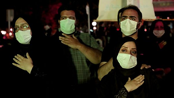إحياء ذكرى عاشوراء في ظل انتشار كوفيد-19 في العراق إحياء ذكرى عاشوراء في ظل انتشار كوفيد-19 في العراق