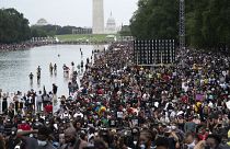 Miles de manifestantes claman en Washington contra la brutalidad policial y el racismo