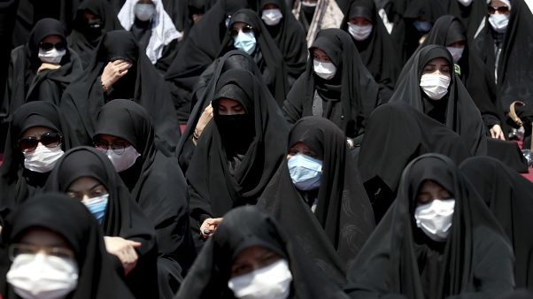 تصاویری از سوگواری عاشورا در تهران زیر سایه همهگیری کرونا تصاویری از سوگواری عاشورا در تهران زیر سایه همهگیری کرونا