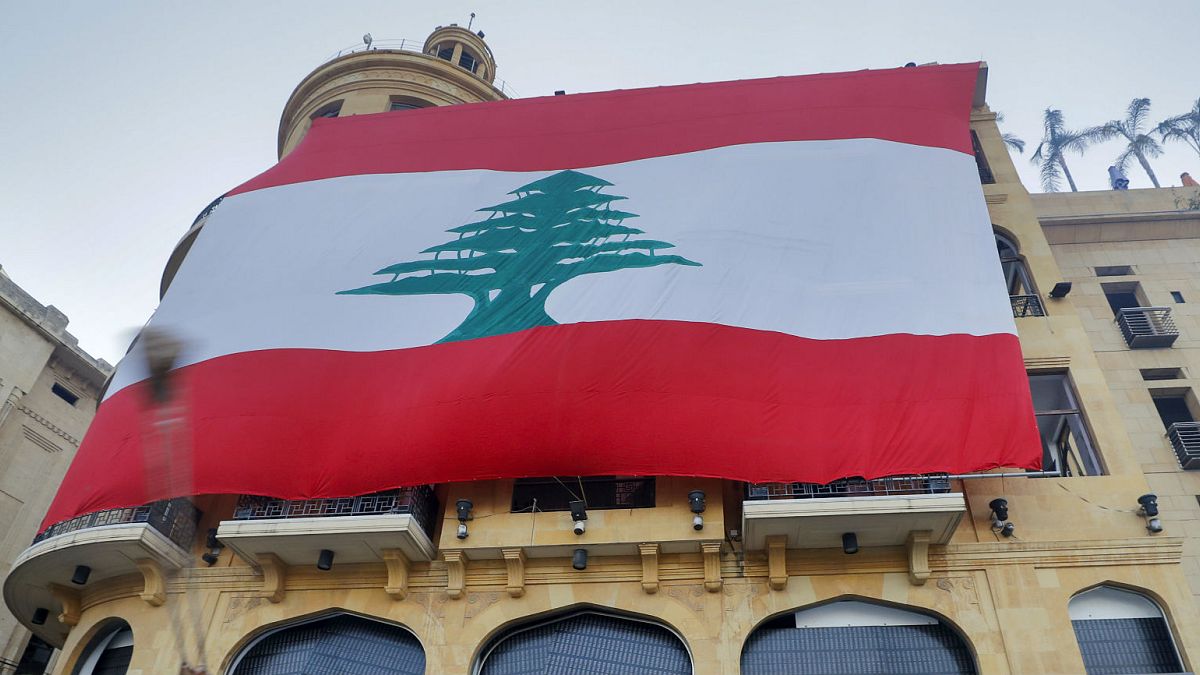 Lübnan bayrağı 
