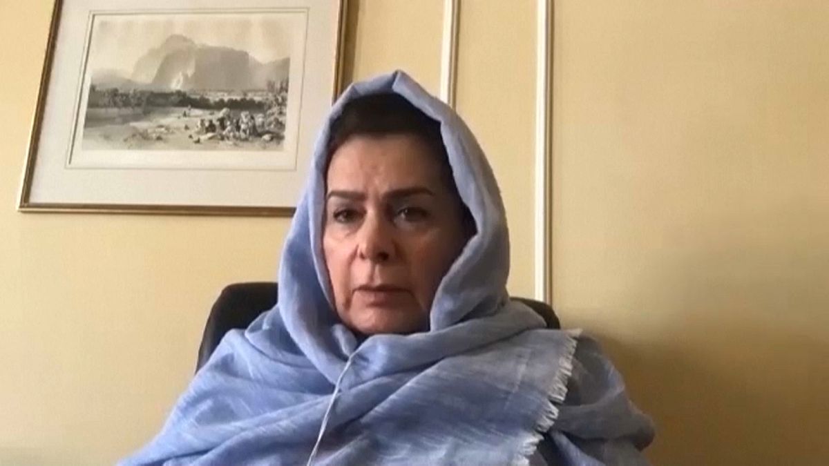 Presidente afegão prepara negociação de paz com talibãs