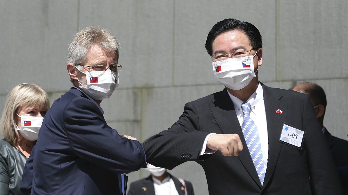 Çekya Senato Başkanı Milos Vystrcil (solda), Tayvan'a resmi ziyaret gerçekleştirdi