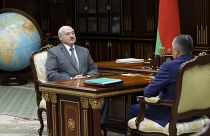 Alexander Lukashenko em reunião com o presidente do Supremo Tribunal da Bielorrússia