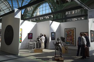 Art Paris spring fair finally goes ahead at Grand Palais des Champs-Élysées