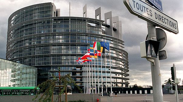 Az Európai Parlament épülete Strasbourgban Az Európai Parlament épülete Strasbourgban