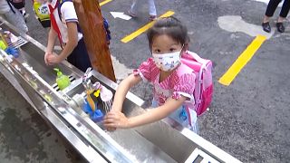شاهد: عودة التلاميذ لمدارسهم في ووهان الصينية بؤرة فيروس كورونا الأولى