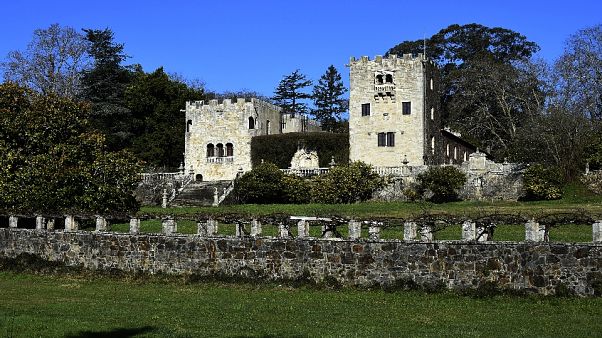 Una fotografía del Pazo de Meirás en Galicia, España. Una fotografía del Pazo de Meirás en Galicia, España.