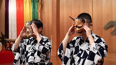 ویدئو؛ اجرای نمایش سنّتی ژاپن در سالن‌های خالی