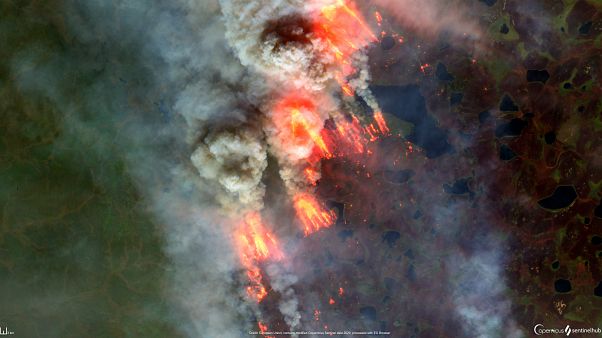 Incendio en el Ártico (Lat: 66,5 Lng: 121,6) el 29 de agosto. Incendio en el Ártico (Lat: 66,5 Lng: 121,6) el 29 de agosto.