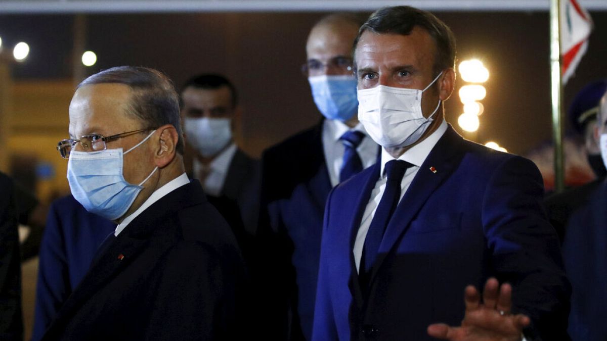 Il presidente Macron, prima dell'incontro con l'omologo libanese Michel Aoun, lunedì 31 agosto 2020