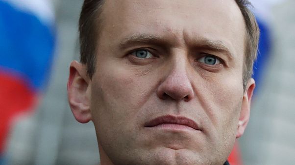 Líder da oposição na Rússia adoeceu num voo de regresso da Sibéria para Moscovo Líder da oposição na Rússia adoeceu num voo de regresso da Sibéria para Moscovo