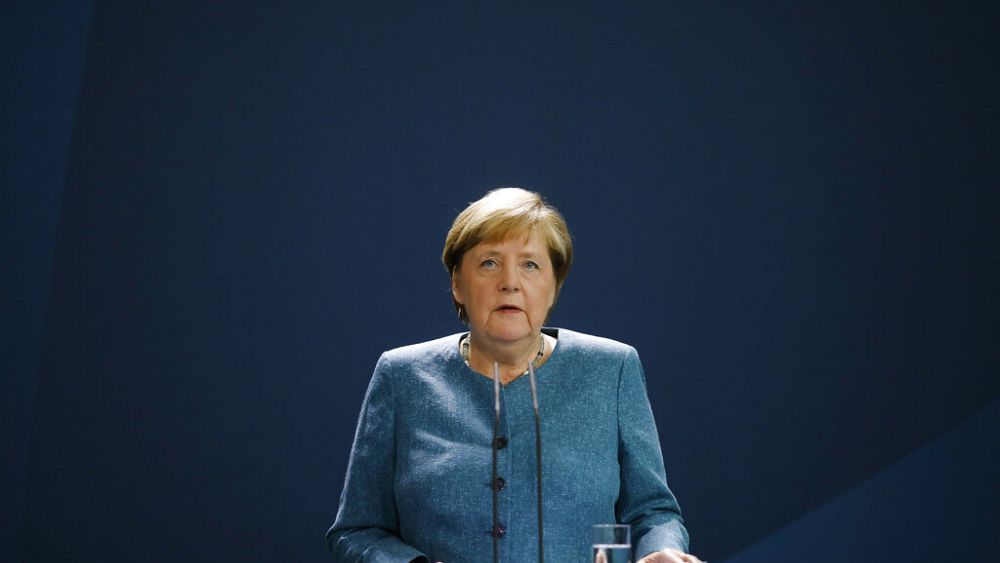 Merkel, zehirlendiği kesinleşen Rus muhalif Navalny için cevabın Rusya'da olduğunu söyledi