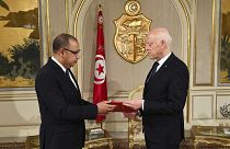 الرئيس التونسي قيس سعيد ورئيس الوزراء الجدي هشام المشيشي، قصر قرطاج،  25 يوليو 2020