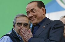 Silvio Berlusconi hat sich mit Coronavirus angesteckt