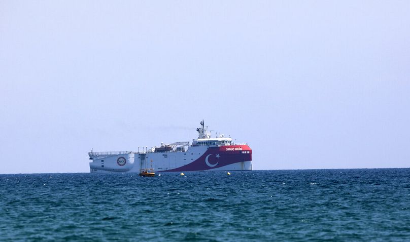Το έτερο ωκεανογραφικό τουρκικό σκάφος Oruc Reis
