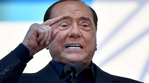 سيلفيو برلسكوني يتحدث خلال تجمع حاشد لحزب فورزا إيطاليا الليبرالي المحافظ، روما، 19 أكتوبر 2019 سيلفيو برلسكوني يتحدث خلال تجمع حاشد لحزب فورزا إيطاليا الليبرالي المحافظ، روما، 19 أكتوبر 2019