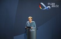 Navalny avvelenato, Merkel guida UE e NATO: "Vogliamo risposte da Putin"