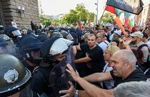 Des blessés et des arrestations en Bulgarie, le Premier ministre refuse toujours de démissionner