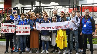 Az újságírók letartóztatása ellen tüntető riporterek, Minszk, 2020. szeptember 2.