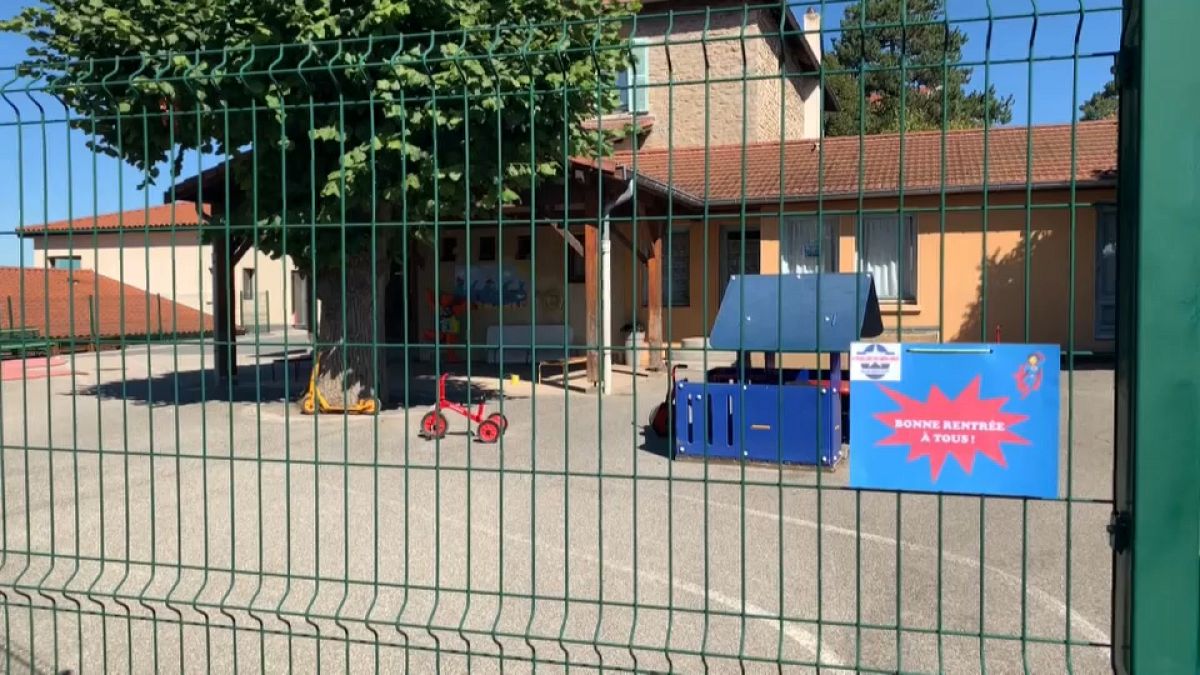 Γαλλία - Covid-19: Τα σχολεία που έκλεισαν... πριν ανοίξουν
