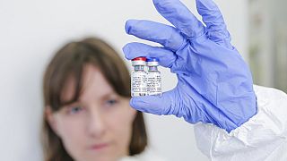Il serait "préférable et moins dangereux" de coopérer pour trouver un vaccin au covid-19