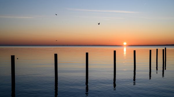 A Nap a Balaton vize felett A Nap a Balaton vize felett