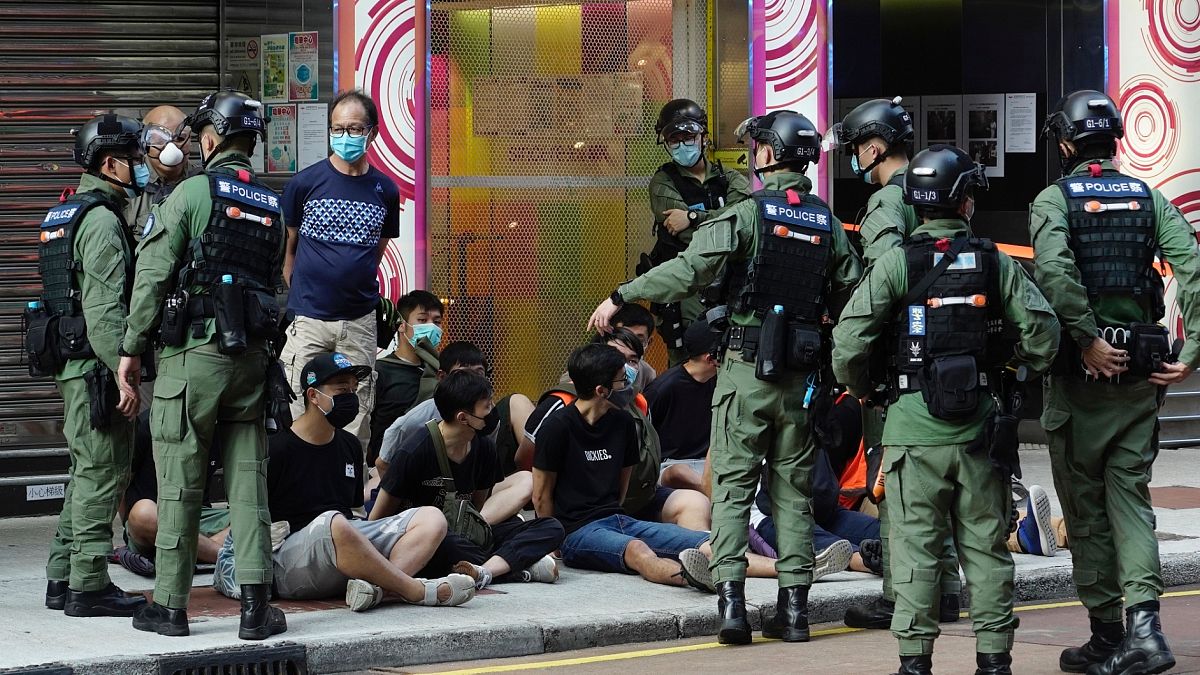 Hong Kong'daki eylemlerde 90 gözaltı