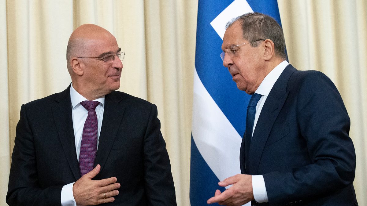Yunanistan Dışişleri Bakanı Nikos Dendias ile Rusya Dışişleri Bakanı Sergey Lavrov 