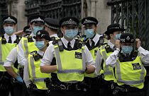 Polícia britânica detém alegado suspeito de esfaqueamento
